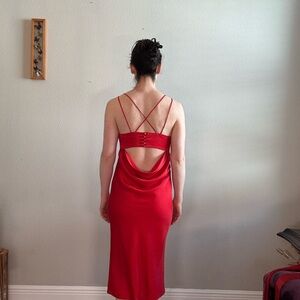 Stunning red Fame and Partners Christmas dress- Revolve sz 4 cutout back, button